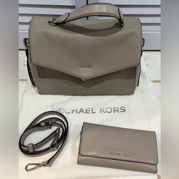 Michael Kors Handbags - Michael Kors Top Handle Bag